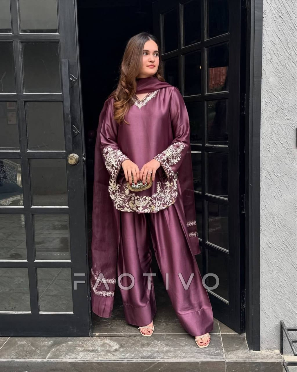 Readymade Asian Suits S to XXL | Crepe Silk Embroidered Outfit with Dupatta | Fully Stitched Ready to Wear