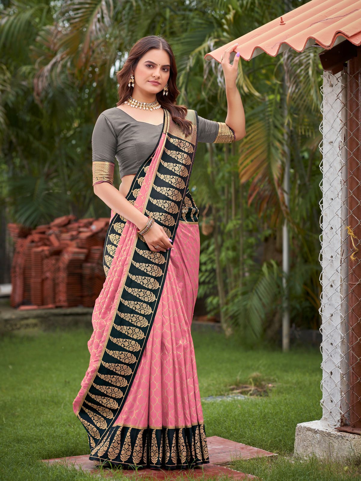 Elegant Pink & Black Jacquard Silk Saree with Zari Woven Paisley Border & Blouse Piece
