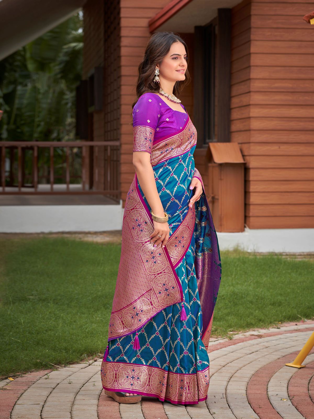 Peacock Blue & Purple Pink Woven Jacquard Silk Saree with Blouse Piece