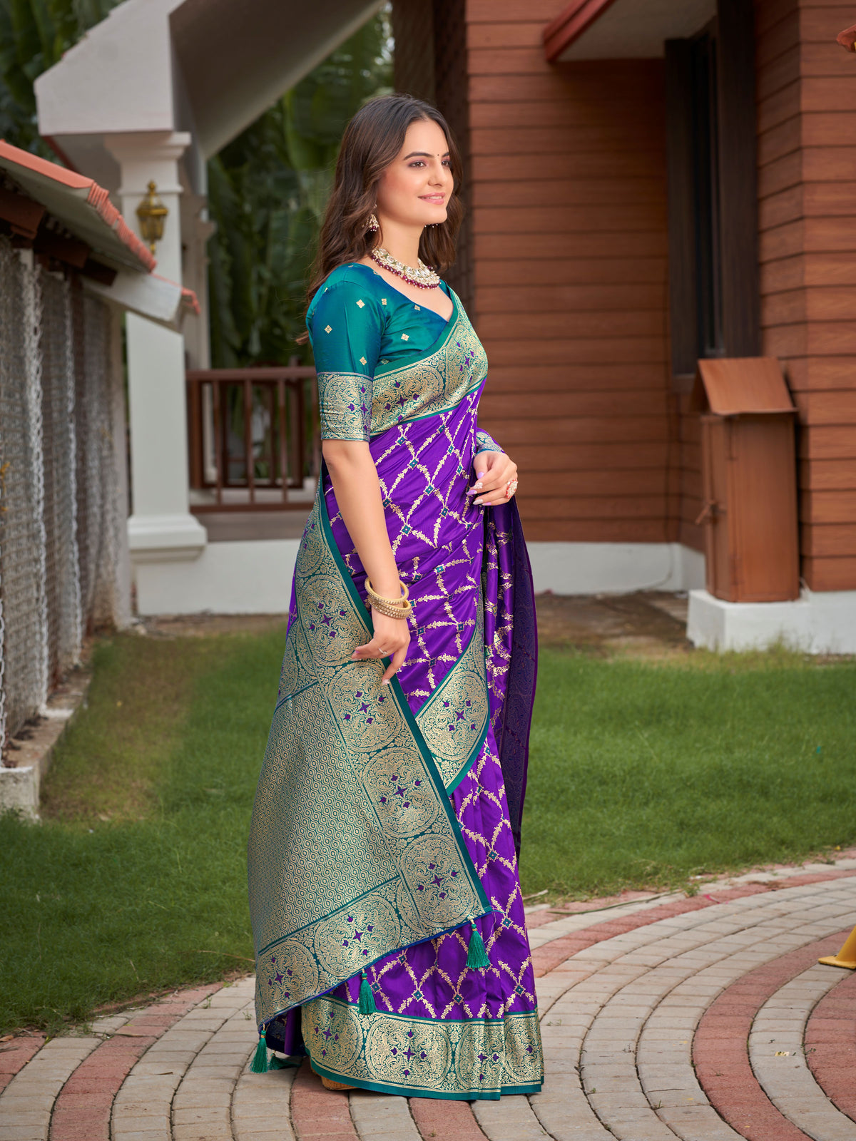 Royal Purple & Peacock Green Woven Jacquard Silk Saree with Blouse Piece