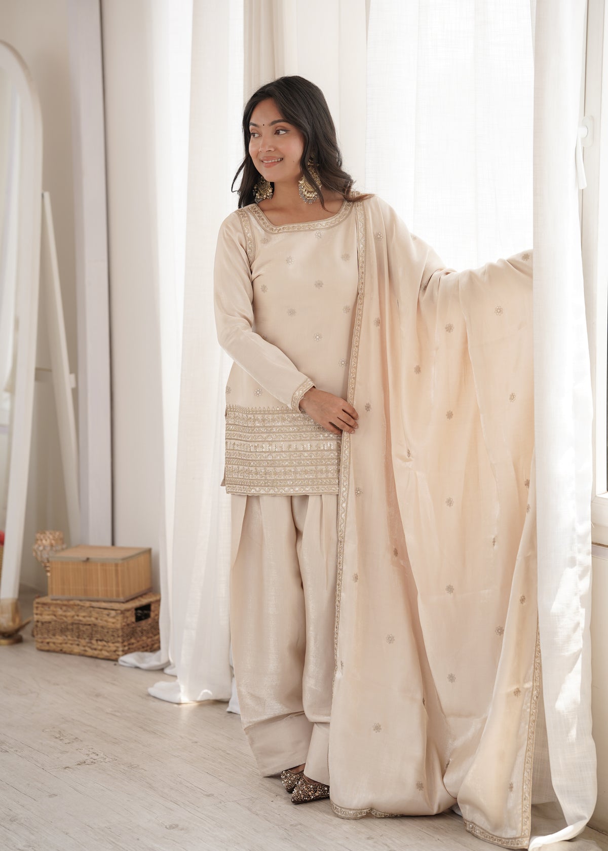 Glass Roman Silk Embroidered 3 Piece Farshi Shalwar Suit