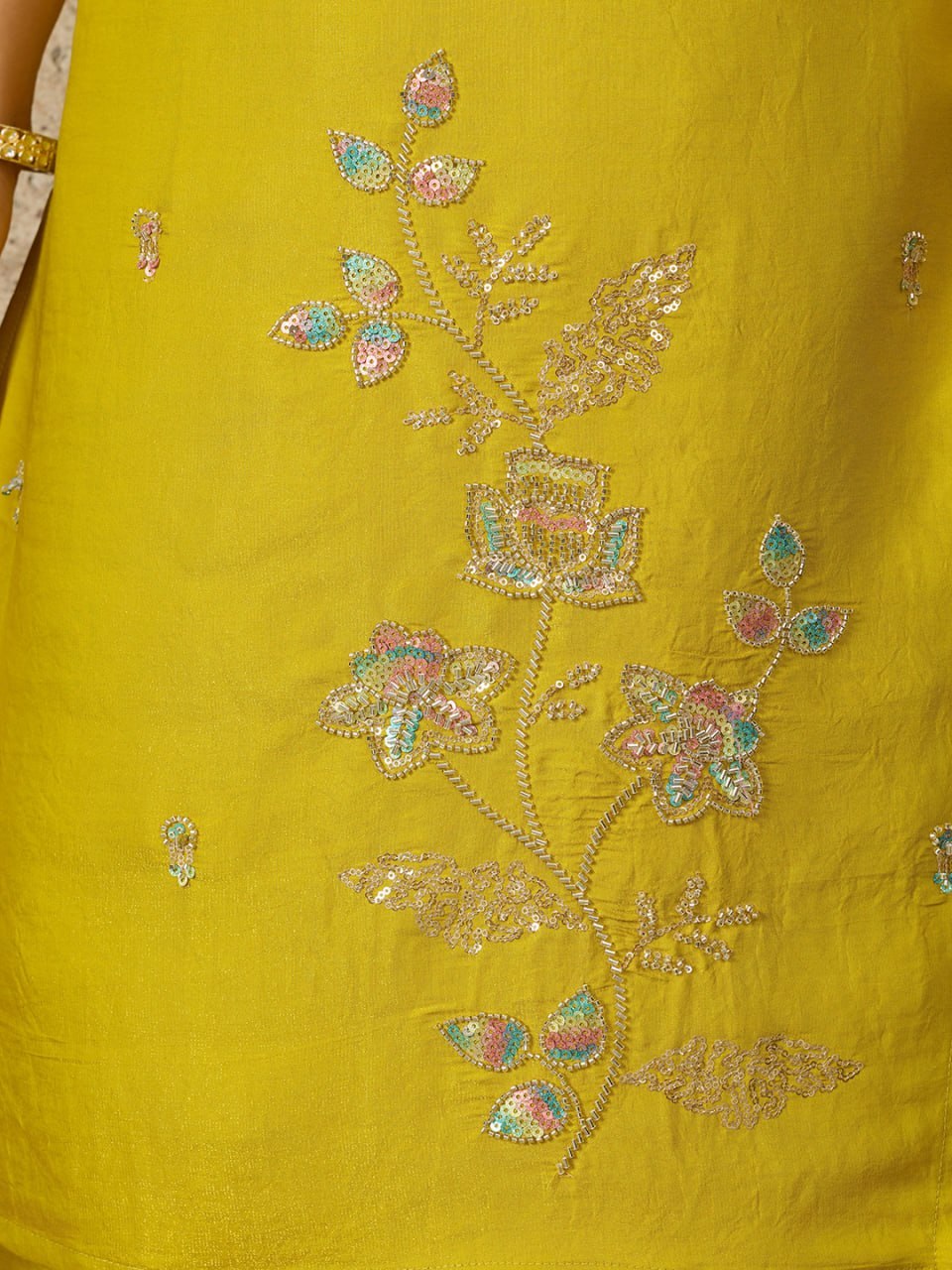 Beautiful Roman Glass Embroidered 3 Piece Kurta Pant Dupatta Set