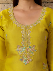 Beautiful Roman Glass Embroidered 3 Piece Kurta Pant Dupatta Set
